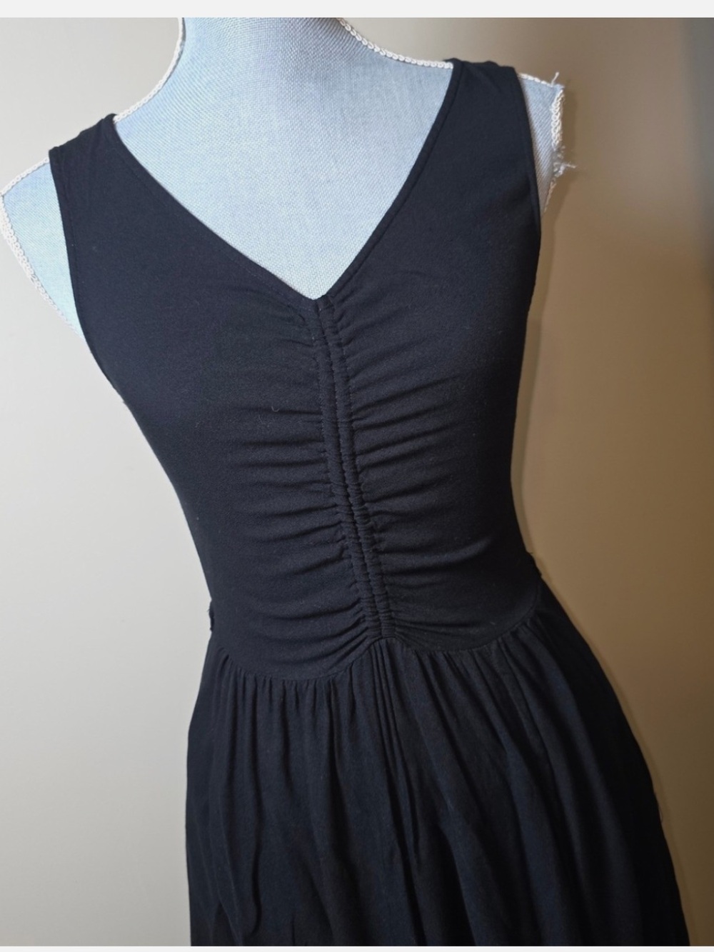 Young fabulous and broke black maxi dress side, slit size medium - Picture 2 of 11